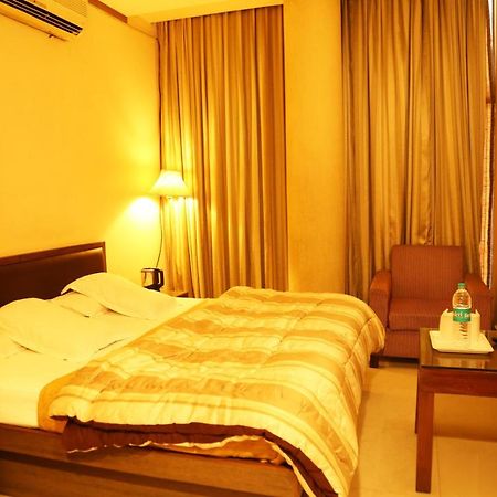 Hotel H26 Chandigarh Exterior photo