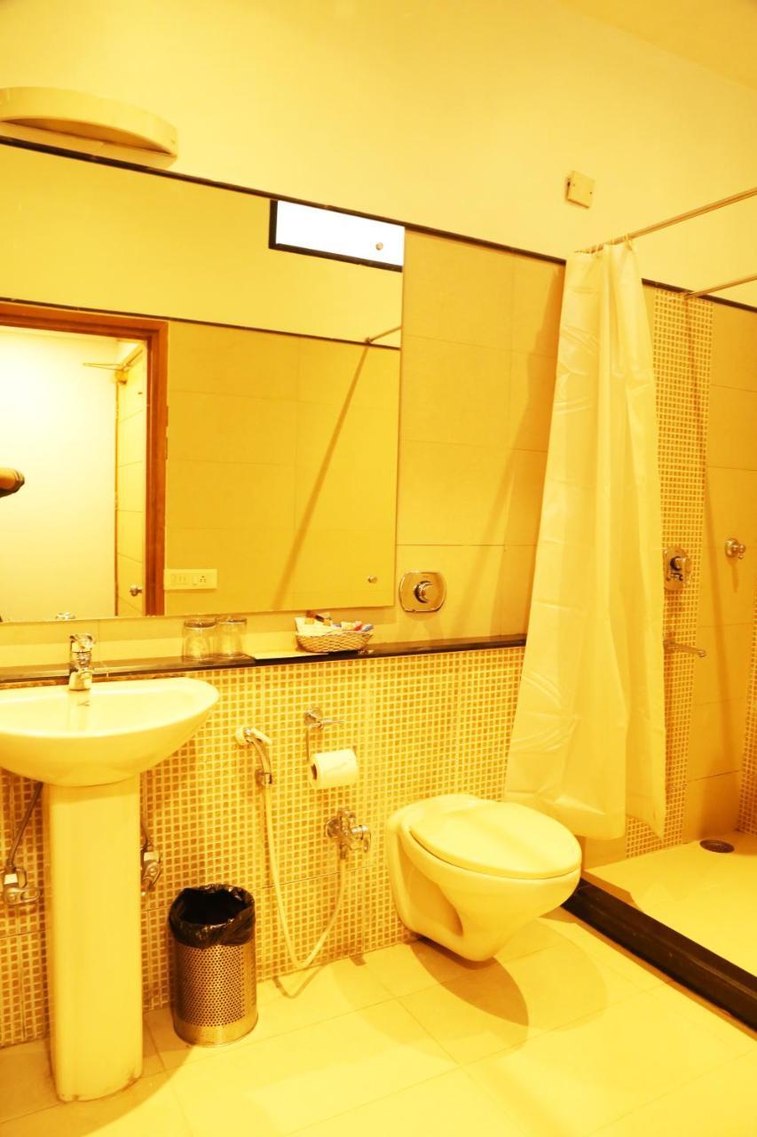 Hotel H26 Chandigarh Exterior photo